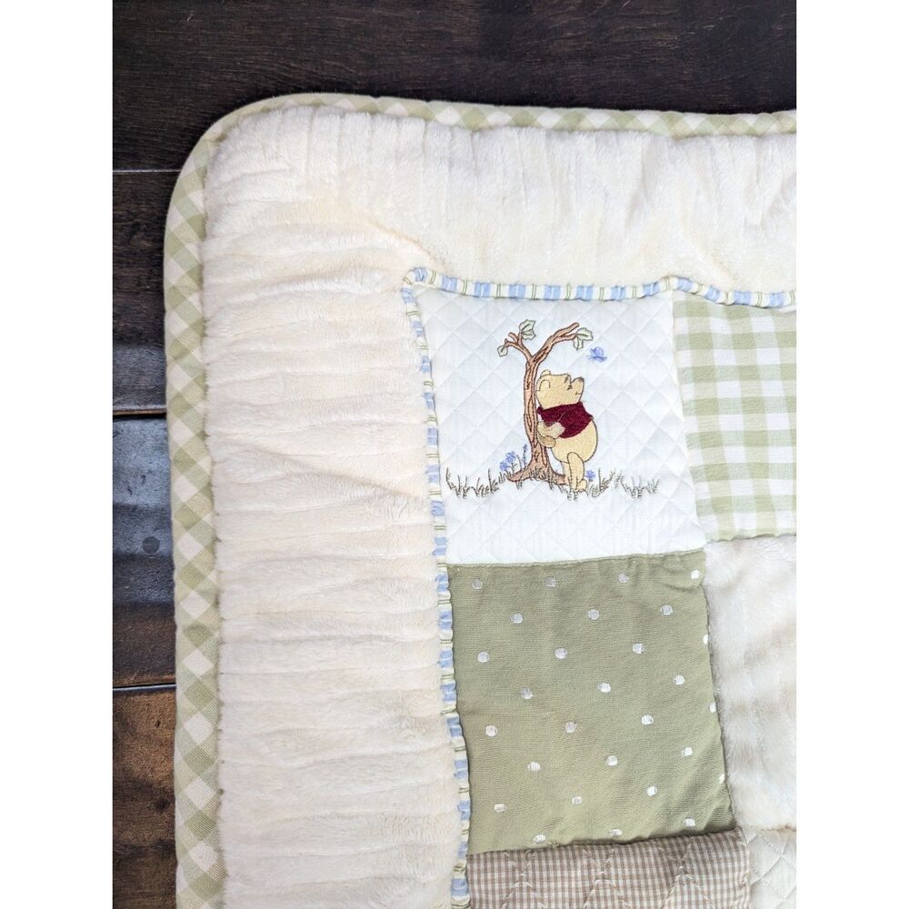Vintage Winnie the Pooh Disney Crib Blanket Wall Hanging Cream Sage Embroidery - Picture 4 of 12